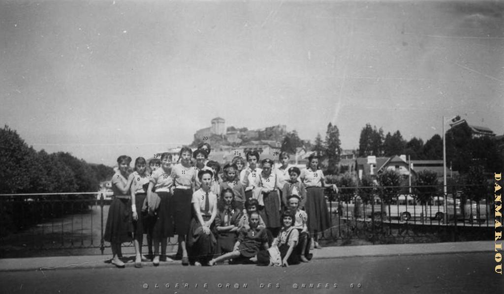 COLO LE LEZERT CASTRES TARN DAMES AFRICAINES MARAVAL 1956 N05.JPG